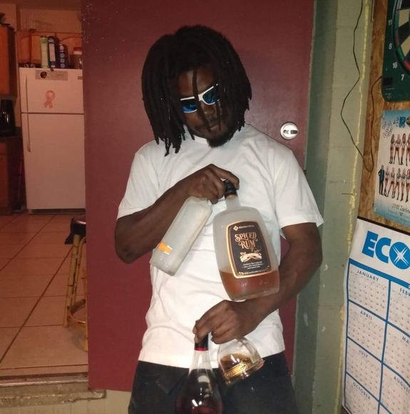 Meet your Posher, Robert - Picture 1 of 1